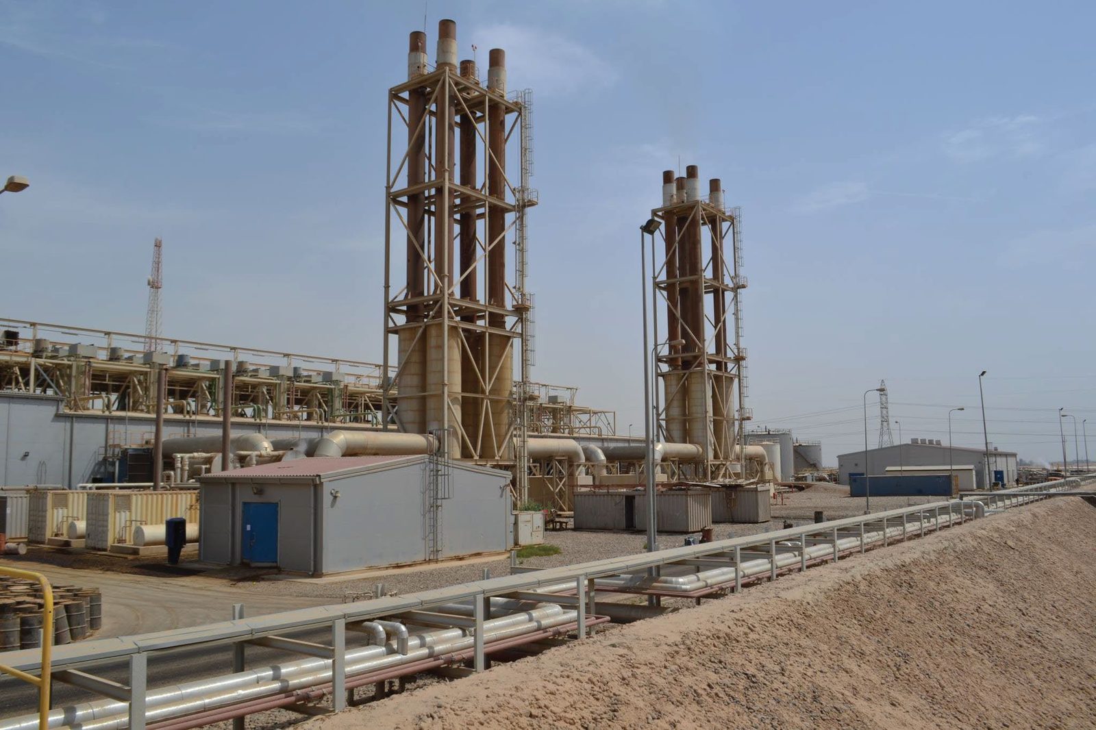 Samarra power plant stacks